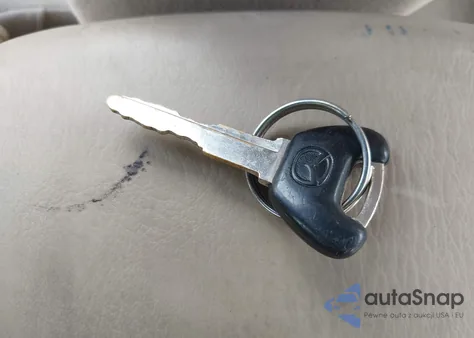 2002 Mazda Protege Dx/Es/Lx from USA, damaged, VIN JM1BJ226321549420